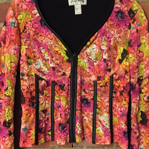 Joseph Ribcoff Top - Picture 2 of 3